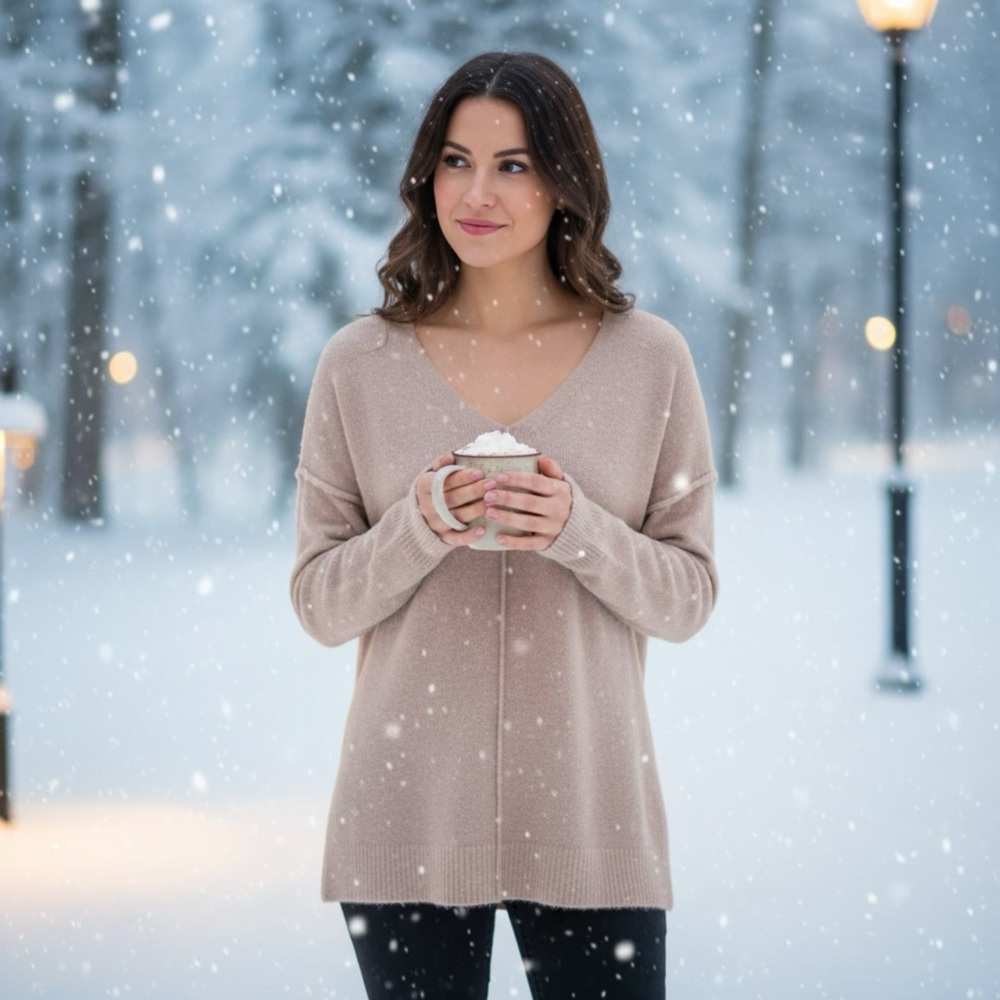STYLUS Women's V-Neck Sweater in Beige